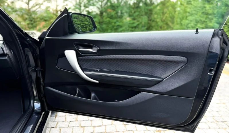 
								BMW 220 d Coupe Pack M Auto full									