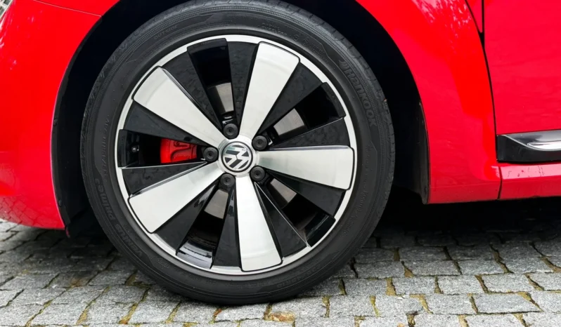 
								VW New Beetle 2.0 TSI Sport DSG full									