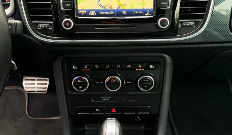 
								VW New Beetle 2.0 TSI Sport DSG full									