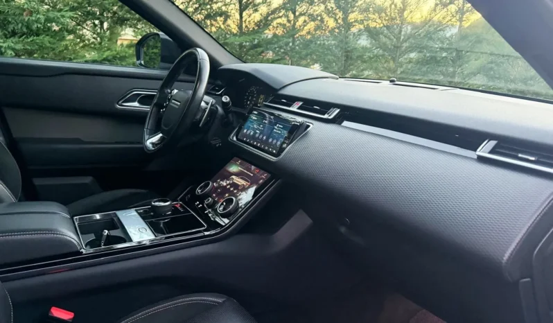 
								Land Rover Range Rover Velar 2.0 D R-Dynamic HSE full									