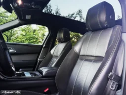 
										Land Rover Range Rover Velar 2.0 D R-Dynamic HSE full									