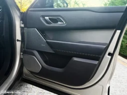 
										Land Rover Range Rover Velar 2.0 D R-Dynamic HSE full									