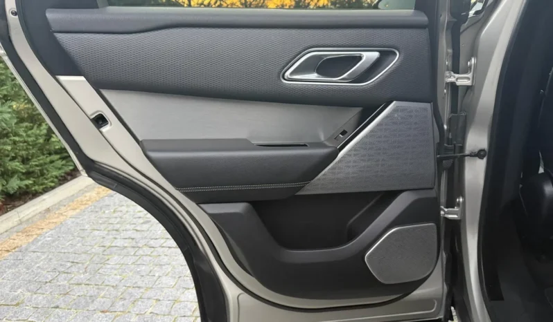 
								Land Rover Range Rover Velar 2.0 D R-Dynamic HSE full									