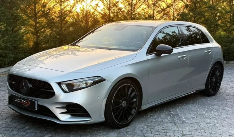 
								Mercedes-Benz A 180 d 7G-DCT AMG Line full									