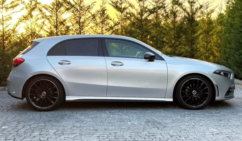 
								Mercedes-Benz A 180 d 7G-DCT AMG Line full									