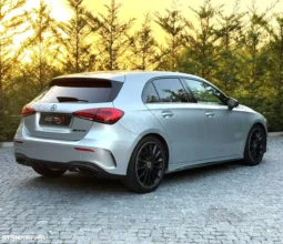 
										Mercedes-Benz A 180 d 7G-DCT AMG Line full									