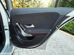 
										Mercedes-Benz A 180 d 7G-DCT AMG Line full									