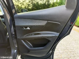 
										Peugeot 3008 1.6 BlueHDi Allure EAT6 J18 full									