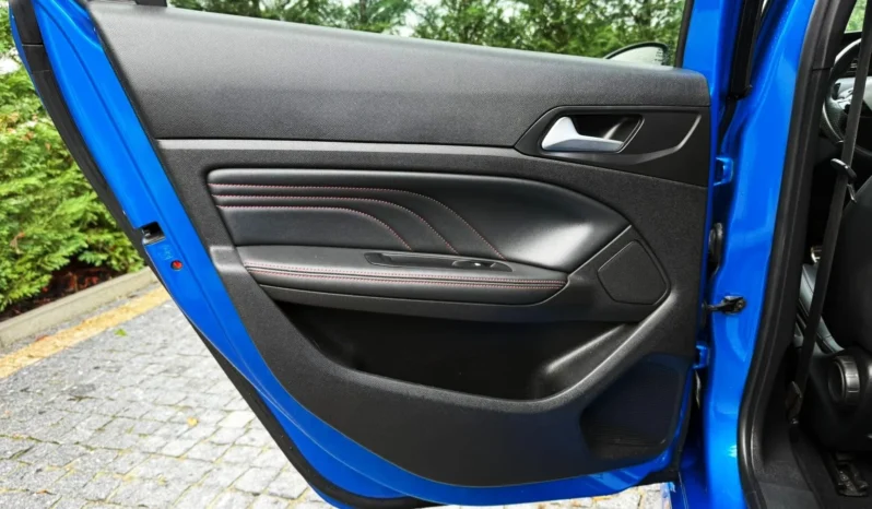 
								Peugeot 308 1.5 BlueHDi GT Pack EAT8 full									