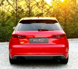 
										Audi S3 2.0 TFSi quattro S tronic full									