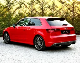 
										Audi S3 2.0 TFSi quattro S tronic full									