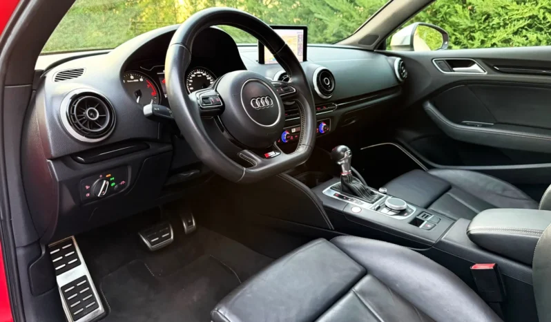 
								Audi S3 2.0 TFSi quattro S tronic full									