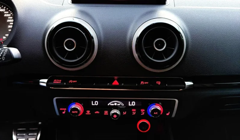 
								Audi S3 2.0 TFSi quattro S tronic full									