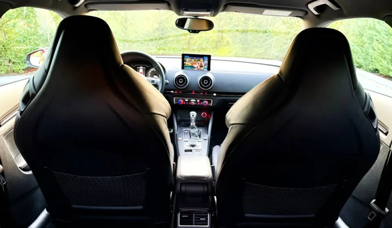 
								Audi S3 2.0 TFSi quattro S tronic full									