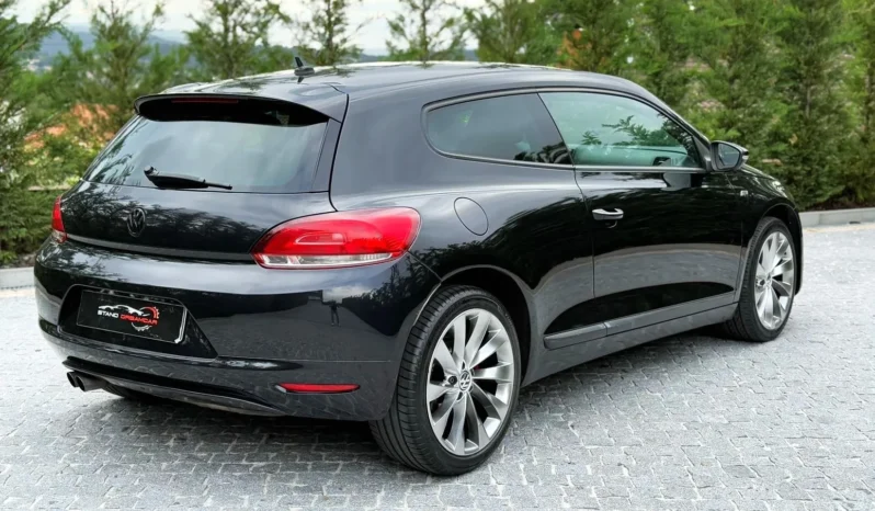 
								VW Scirocco 2.0 TDI Sport full									