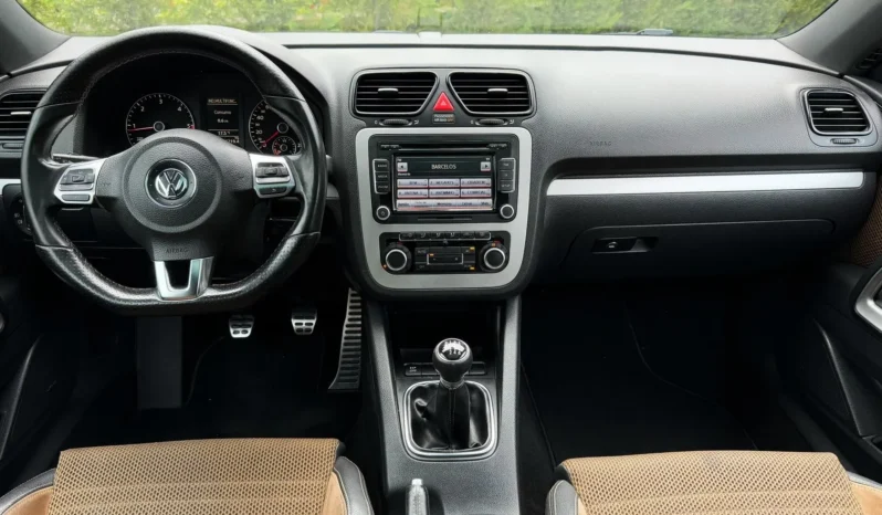 
								VW Scirocco 2.0 TDI Sport full									