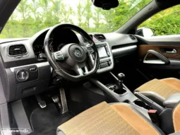 
										VW Scirocco 2.0 TDI Sport full									