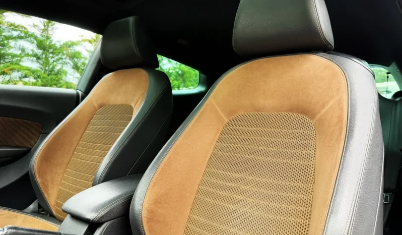 
								VW Scirocco 2.0 TDI Sport full									
