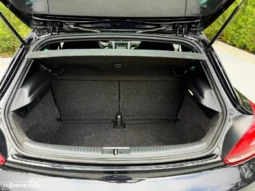 
										VW Scirocco 2.0 TDI Sport full									