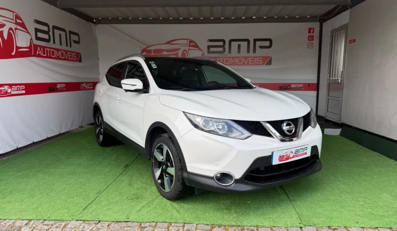 
								Nissan Qashqai 1.5 dCi N-Connecta full									
