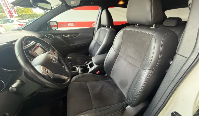 
								Nissan Qashqai 1.5 dCi N-Connecta full									