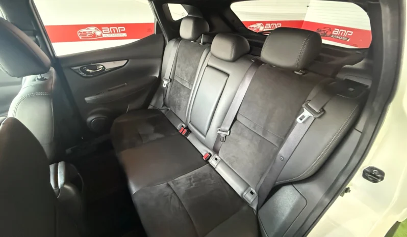 
								Nissan Qashqai 1.5 dCi N-Connecta full									