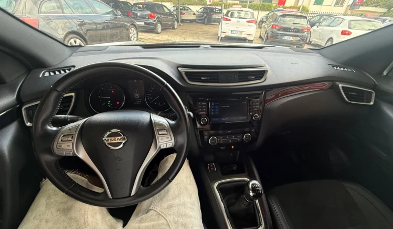 
								Nissan Qashqai 1.5 dCi N-Connecta full									