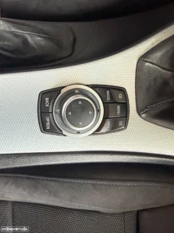 
										BMW 318 d DPF Edition Sport full									