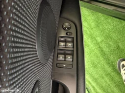 
										BMW 318 d DPF Edition Sport full									