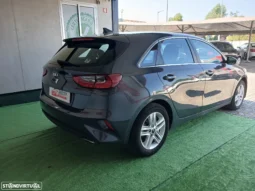 
										Kia Ceed 1.0 T-GDI 120 OPF Nightline Edition full									