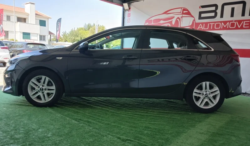
								Kia Ceed 1.0 T-GDI 120 OPF Nightline Edition full									