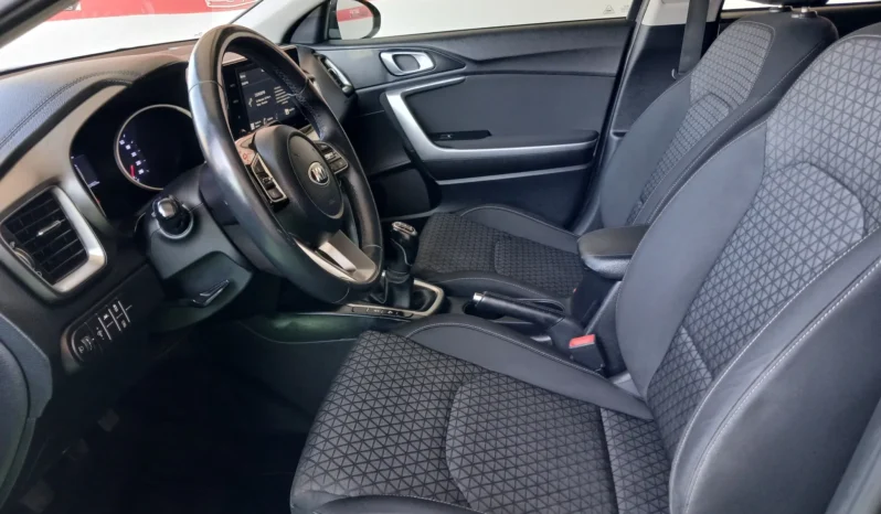
								Kia Ceed 1.0 T-GDI 120 OPF Nightline Edition full									