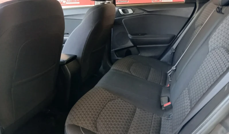 
								Kia Ceed 1.0 T-GDI 120 OPF Nightline Edition full									