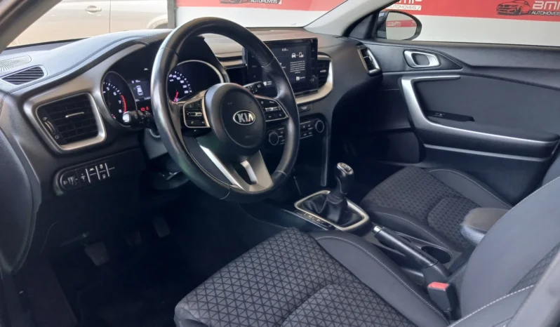 
								Kia Ceed 1.0 T-GDI 120 OPF Nightline Edition full									