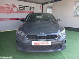 
										Kia Ceed 1.0 T-GDI 120 OPF Nightline Edition full									