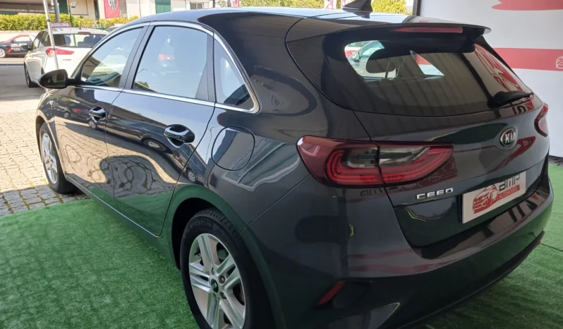 
								Kia Ceed 1.0 T-GDI 120 OPF Nightline Edition full									