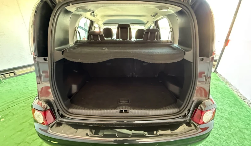 
								Citroën C3 Picasso 1.6 HDi Airdream full									