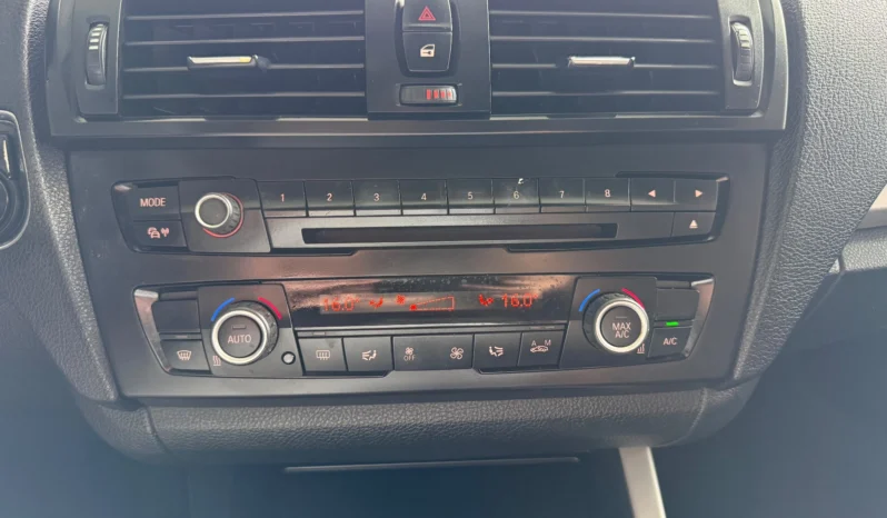
								BMW 116 d EfficientDynamics Edition Urban Line full									