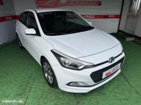 Hyundai i20 1.2 Blue LED