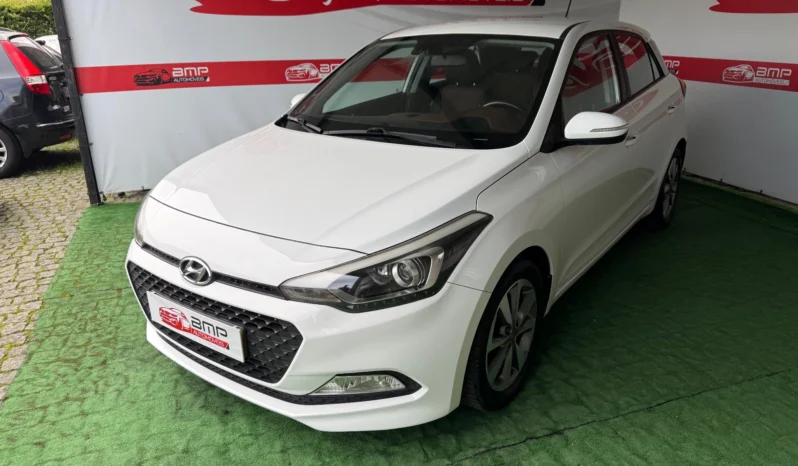 
								Hyundai i20 1.2 Blue LED full									
