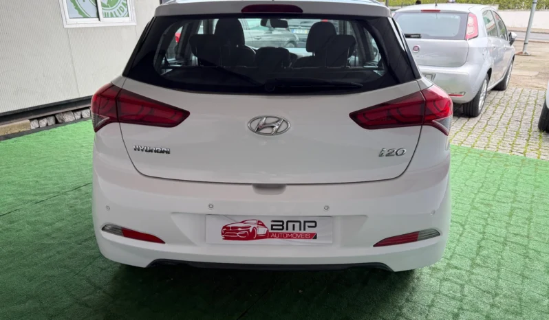 
								Hyundai i20 1.2 Blue LED full									