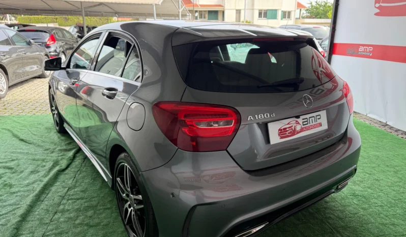 
								Mercedes-Benz A 180 d Fleet Pack Urban full									
