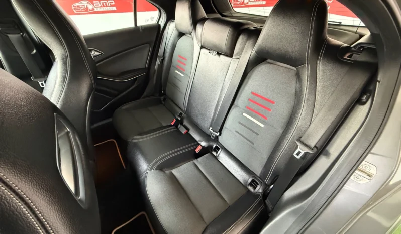 
								Mercedes-Benz A 180 d Fleet Pack Urban full									