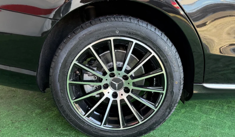 
								Mercedes-Benz C 180 BlueTEC full									