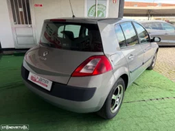 
										Renault Mégane 1.4 Luxe Dynamique full									