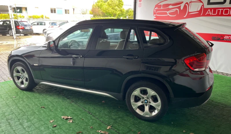 
								BMW X1 20 d sDrive full									