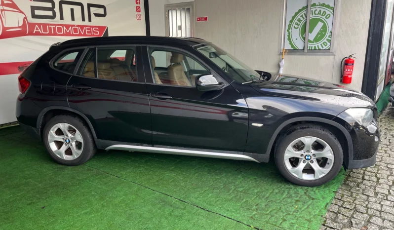 
								BMW X1 20 d sDrive full									