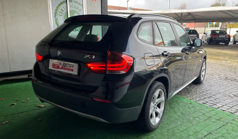 
								BMW X1 20 d sDrive full									