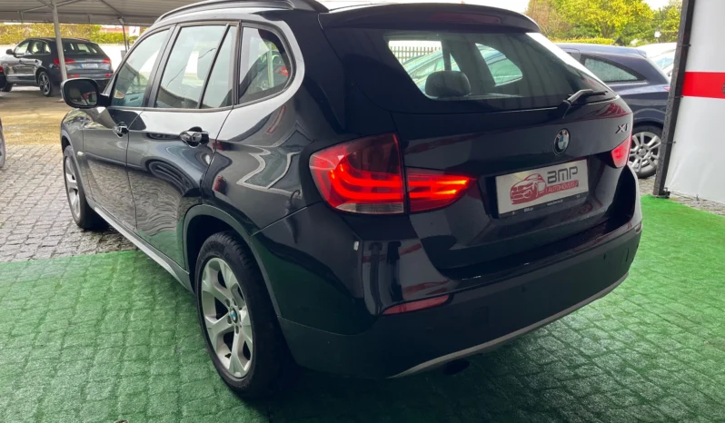 
								BMW X1 20 d sDrive full									