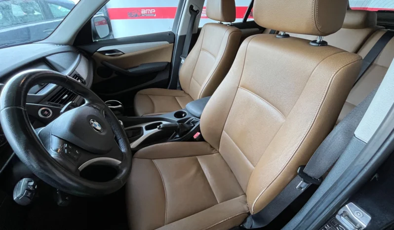 
								BMW X1 20 d sDrive full									